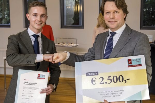 winnaar VON-scriptieprijs Mr Arnoud Snoei_B